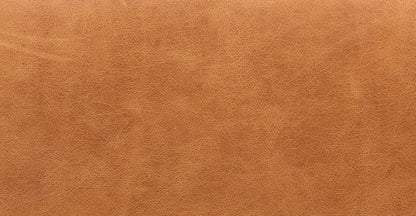 Pouf in pelle Jarmo con tavolo in noce