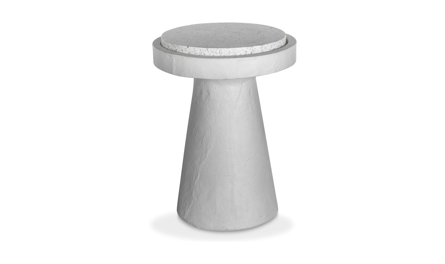 Tavolino con libro decorativo